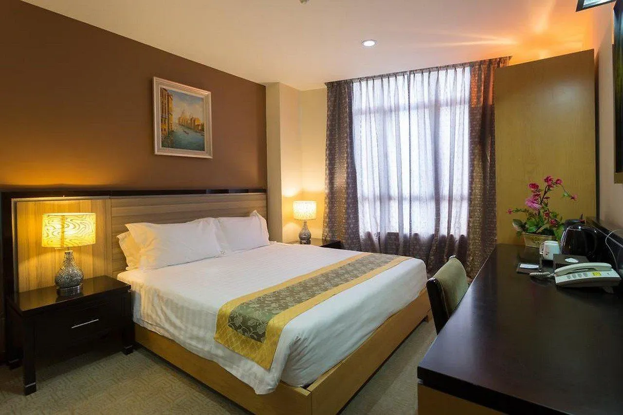 Hallmark View Hotel location